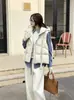 Colete de Penas com Capuz Feminino Curto 2026 Outono/Inverno Novo Design Sense Petite Estilo Coreano Jaqueta Colete Quente
