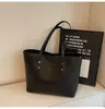 Bolso Retro de Gran Capacidad para Mujer 2025 Nuevo de Moda Simple Elegante Bolso de Hombro Elegante Bolso Tote para el Trabajo y el Viaje