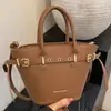 Las Bolsas Pequeñas Populares de Este Año para Mujeres en Otoño e Invierno 2025 Nuevo Bolso de Hombro Cruzado Retro Estilo Coreano Bolso Bandolera Bolso Cubo