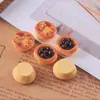 Nuevo Modelo de Juguete de Comida Realista Huevo Tarta Accesorios de Resina DIY Encantos para Funda de Teléfono Colgantes Creativos Imanes para Nevera