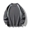 Camiseta masculina de manga comprida, moderna e versátil para primavera e outono, top de outono com gola redonda, modelagem solta, estiloso, moletom sem capuz