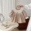 Vestido de princesa estilo coreano para niñas 2026 nuevo otoño ropa infantil dulce y elegante vestido con cuello de muñeca de encaje para bebés niñas