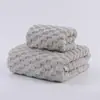 Nova Fábrica de Nuvens Atacado Toalhas e Toalhas de Banho de Fleece de Nuvem para Uso Doméstico, Absorventes, Secagem Rápida, Sem Fiapos, Espessadas para Lavar o Rosto e Banho