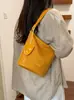 Bolso tejido de alta gama transfronterizo para mujer, nuevo bolso de moda 2026 para ir al trabajo, bandolera, bolso tipo cubo de gran capacidad