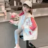 Ropa exterior de otoño para niñas 2026 nueva elegante estilo coreano para niños primavera y otoño con capucha de dibujos animados bloques de color chaqueta top