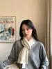 Elegante y suave bufanda 100% lana para mujer, estilo coreano, nuevo color liso, cálido calentador de cuello tejido para invierno, adecuado para estudiantes