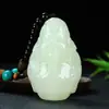 Ornamento de Mão Pixiu de Jade Branco Imitação de Jade Hetian Feito de Material Mongol, Peça de Mão do Deus da Riqueza, Escultura em Jade para Venda no Atacado para Fontes de Transmissão ao Vivo