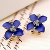 E141 Pendientes Coreanos Pendientes Flor de Camelia Moda Coreana para Mujer Azul Real Pinzas para Orejas Escarchadas Tridimensionales Pequeños Accesorios Venta al por Mayor