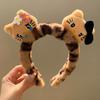 Faixa de Cabelo de Pelúcia para Lavar o Rosto e Maquiagem, Orelhas de Gato e Urso Fofas de Desenho Animado, Acessórios de Cabelo Femininos de Desenho Animado com Estampa de Leopardo, Novos Acessórios de Cabeça