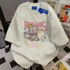 Camiseta Divertida Tie-Dye em Desenho Animado de Manga Curta para Homens e Mulheres, Novo Estilo Casual Solto de Verão 2025, Tops Casais