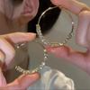 Brincos de Círculo Geométrico com Diamantes Super Brilhantes de Personalidade Europeia e Americana Design com Senso de Moda Temperamento Fashion Jóias de Orelha Exquisiteiras Iguais às de Celebridades da Internet
