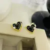 Pendientes Retro de Perla al Aceite Pintados en Negro, Pendientes Pequeños y Exquisitos de Corazón para Mujer, de Alta Gama, Elegantes, Lujo Accesible y Versátiles