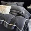 Novo conjunto de cama de quatro peças de veludo de leite espesso, quente e em relevo de alta qualidade, conjunto de três peças de lençol e capa de edredom de inverno de luxo leve