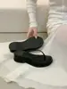 Chinelos plataforma estilo coreano para aumentar a altura para mulheres, novos chinelos casuais versáteis de verão para uso externo, praia e beira-mar