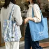 Bolsa tote xadrez dupla face, pequena, fresca e estilosa, com estampas exclusivas e designs de letras, uma bolsa de ombro de grande capacidade perfeita para o trabalho e as compras