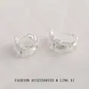 Design de Nicho com Toque de Luxo, Brincos de Pena Tridimensionais, Presilhas de Orelha de Folha Texturizada, Argolas de Orelha, Estilo Levemente Luxuoso, Versátil para o Dia a Dia