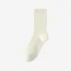 Calcetines holgados blancos para mujer para primavera y otoño, calcetines de maternidad sin costuras con encaje, calcetines hasta la mitad de la pantorrilla combinados con zapatos pequeños de cuero, estilo fino de verano