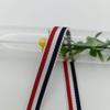 Em estoque 1-5 cm poliéster borda do dente horizontal padrão fita vermelha branca arroxeada azul decorativo faixa borda embrulhando acessórios de vestuário tira lateral
