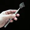 Pluma de Cosquillas Retráctil de Acero Inoxidable Rascar Cosquillas Conveniente No Pidas Música de Viejo Rastrillo para Rascar la Espalda