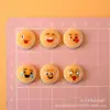 Emoticono de Bollo al Vapor Simulado Accesorios de Resina Decoraciones de Pegamento de Crema para Manualidades Juguete de Comida de Dibujos Animados Pegatinas para Pasador