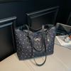 Bolsas Transfronteiriças Bolsas Femininas 2025 Novo Estilo Simples e Fashion Grande Capacidade Bolsa de Ombro com Laço Estilo Coreano Bolsa Tote Fresca