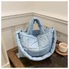 Chaqueta acolchada de algodón Bolso grande para mujer 2024 Nuevo Ligero Casual Especial Bolso Nube Popular en Internet Estilo Coreano Gran Capacidad Un Solo Hombro Bolso Balde