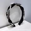 Diadema Trenzada de Celebridad de Internet Diadema de Color Contrastante Piedra de Perro Pinza para el Cabello de Mujer Retorcida con Perlas y Diamantes Elegante Elegante Elegante Cueva para el Cabello Dentada