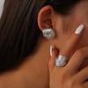 Aretes de Acero de Titanio Chapados en Oro de 18K Europeos y Americanos con Patrón de Líneas Pulido a Mano Moda Ins Diseño Simple Juego de Anillo para Mujer