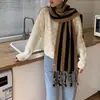 Cachecol longo feminino outono e inverno cachecol de tricô cruzado estilo coreano listrado versátil proteção de pescoço quente de inverno celebridade da internet Alto senso