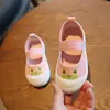 Zapatos Infantiles 2023 Primavera y Otoño Zapatos de Interior para Guardería Zapatos de Lona para Niños Zapatos de Estudiante Niños y Niñas Suela Blanda Comercio Exterior Venta al por Mayor