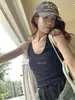 Camiseta sin mangas de té verde con limón 2026 Verano Estilo Minimalista Básica Versátil Ajustada Cuello en U Sin Mangas con Almohadillas en el Pecho para Mujer