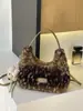 Bolso de mano de felpa versátil de gran capacidad, nuevo para el otoño de 2026, bolso de hombro y bolso cruzado de moda estilo coreano