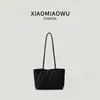 Bolsa de ombro leve para outono e inverno para estudantes, uma bolsa tote estampada de leopardo em estilo retrô, moderna e versátil, adequada para a escola e o trajeto diário