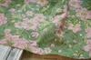 Tejido jacquard microesqueleto para mujer de seda dorada con flor grande en relieve, vestido de primavera y otoño, falda abullonada, tela para ropa de escenario
