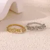 Anillo de Titanio con Flor para Mujer Estilo Europeo y Americano Personalidad de Nicho Transfronterizo Diseño de Lujo Ligero Joyería de Mano de Moda para el Trabajo