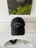 Mismo estilo que Lu Si~ Gorra de Béisbol Bordada Color Rojo Bayas Americano para Mujer Gorra con Visera Letreada de Moda Adelgazante para la Cara Sombrero Versátil