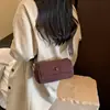 Bolso de Mano de Gamuza Cruzada Bolso de Mujer 2026 Nuevo Simple Retro Casual para el Trabajo Hombro Único Cruzado Bolso Cilíndrico
