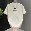Nova camiseta casual tie-dye com strass, tendência de verão para homens, corte solto, gola redonda, manga curta estilosa, legal e moderna