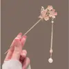 Accesorios florales para el cabello de estilo chino tradicional para mujer, adecuados para primavera y verano, incluyendo pasadores, adornos para el cabello y pasadores adornados con borlas para peinados de Hanfu y cheongsam, vendidos al por mayor