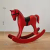 Caballo mecedor transfronterizo Retro europeo Adornos de escritorio antiguos Venta al por mayor Éxito inmediato Decoración del hogar Artesanías de madera