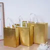 Bolsa Tote Não Tecida Embossada Bolsa de Presente Personalizada Bolsa de Compras de Roupas Bolsa Tote Promocional Bolsa para Levar Logo Impresso