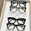 Nuevas Gafas Planas Pequeñas de Estilo Europeo y Americano Personalizadas Transfronterizas con Montura Grande para Mostrar el Rostro para Hombres, Gafas Diarias de Oficina Modernas y Versátiles para Mujeres