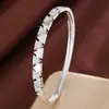Pulseras Geométricas de Triángulo Incrustadas con Circonita de Venta Caliente Transfronteriza Europea y Americana para Mujeres, Pulseras de Gama Alta y Exquisitas, Venta Directa de Fabricantes