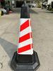 Sinal de Advertência de Proibido Estacionar, Cone de Trânsito Refletivo, Barricada de Trânsito, Proibido Estacionar, Poste de Borracha, Cone de Casquinha de Sorvete