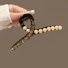 Pinza de Agarre para Mujer 2024 Nuevo Pinza de Tiburón de Gama Alta Tocado Lujo Ligero Pinza para el Pelo de Perla Parte Trasera de la Cabeza para Mujer