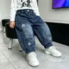 Roupas Infantis de Primavera e Outono Calças Jeans Estilo Coreano Bonitas para Crianças Largas Casuais Calças Scimitar Calças para Bebês Comércio Exterior Atacado