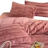 2026 Conejo de Iones Conejo Peluche Espeso Juego de Cama de Cuatro Piezas Dormitorio Cálido Juego de Cama de Felpa Fuente Dropshipping