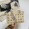 Bolsa de mão transfronteiriça novo modelo 2026, bolsa Lady Dior brilhante e resistente com contas, bolsa de ombro e transversal moderna e versátil atacado