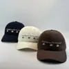 Boné de Baseball Macio Bordado com Florzinhas de Alta Qualidade, Aba Larga, Emagrecimento Facial, Adequado para Circunferência Craniana Grande, Versátil Boné Bico de Pato da Moda Casual para Casais