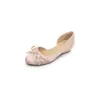 Sandalias de Satén con Lazo Lateral y Aumento de Altura de 4 cm para Mujer, Nuevas de Verano 2026 Estilo Hada Zapatos Planos de Punta Redonda